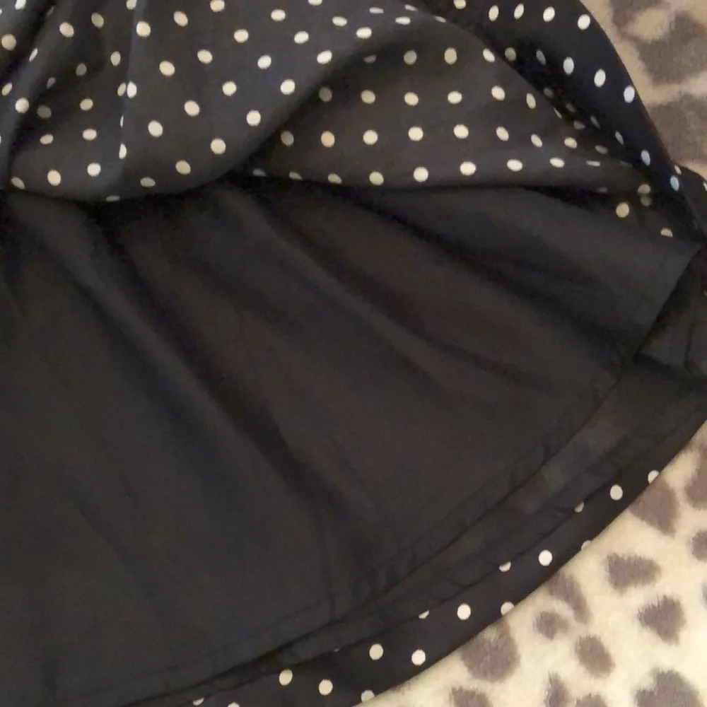 2010 babyGap Smocked Waist Skirt in Black White Polka Dots With Pockets Size 4